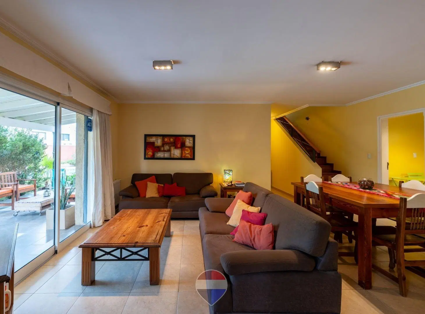 VENTA CASA 4 DORMITORIOS B° GRANJA DE FUNES CBA 3