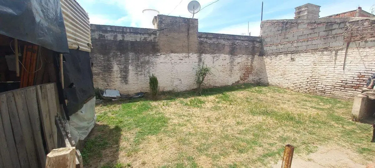 VENTA CASA 3 DORMITORIOS- CENTRO AMERICA CORDOBA 3
