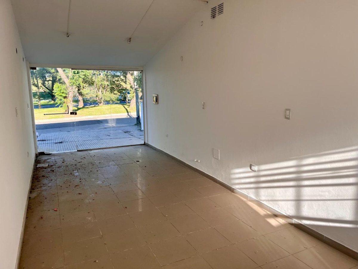 Foto de VENTA 2 LOCALES GASTRONOMICO ZONA VALLE ESCONDIDO, imagen 4