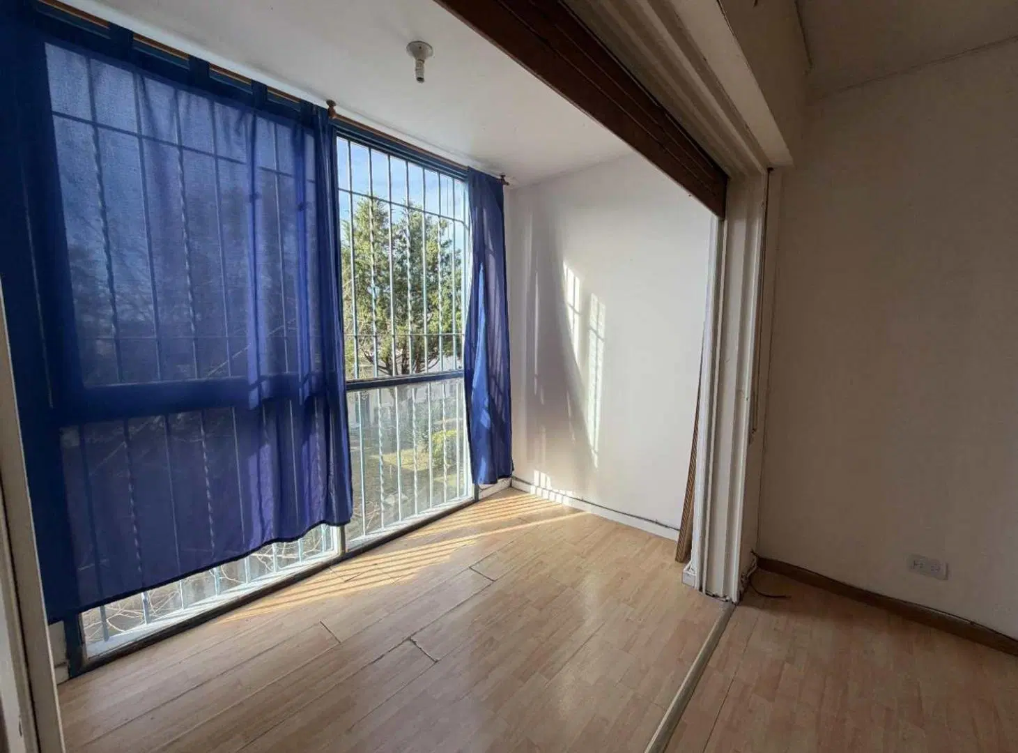 ALQUILER 1DORMITORIO Y COCHERA EN COMPLEJO CERRADO 8
