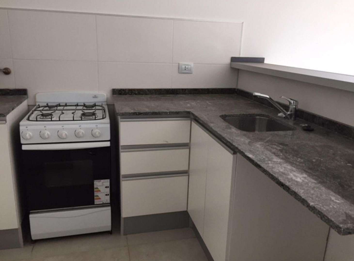 Foto de VENTA DEPARTAMENTO 1 DORMITORIO BARRIO GÛEMES, imagen 2