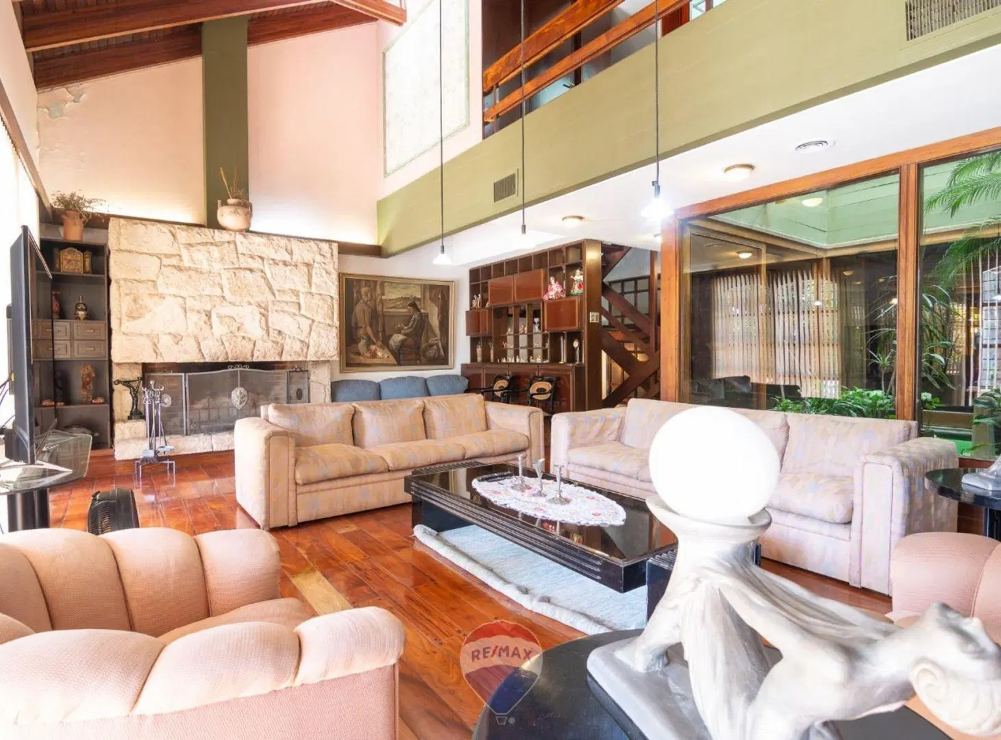 CASA VENTA 5 DORM.DEPTO.PILETA B°PARQUE HORIZONTE 5