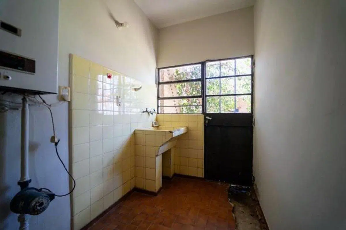 VENTA CASA 5 DORM CON COCHERA BAJO PALERMO 4