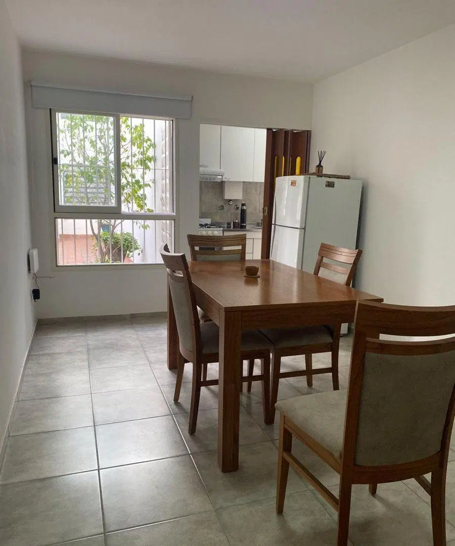 Se vende departamento amoblado en alberdi 4