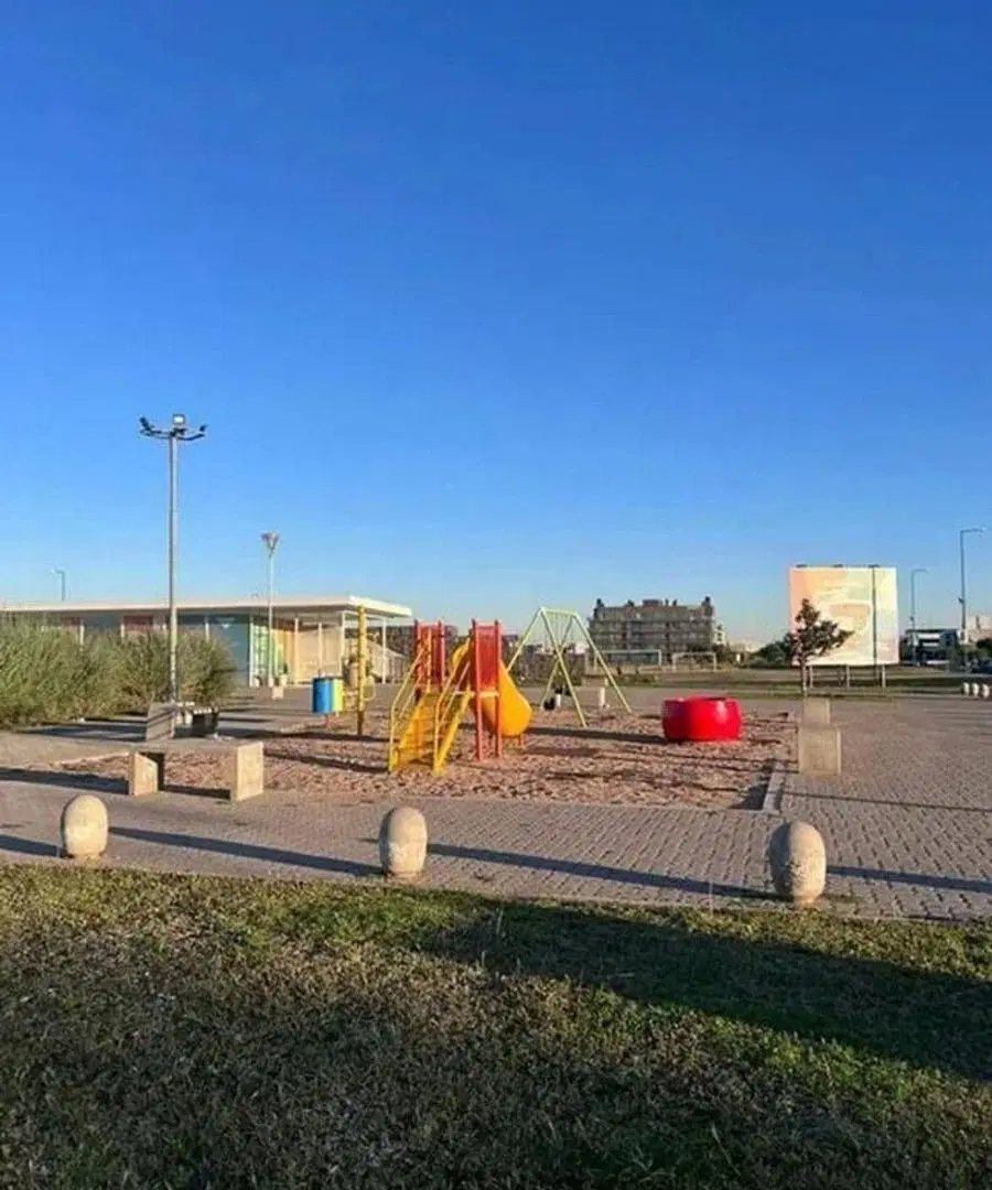 VENTA LOTE DOCTA PARQUE APTO DUPLEX 252M2 8