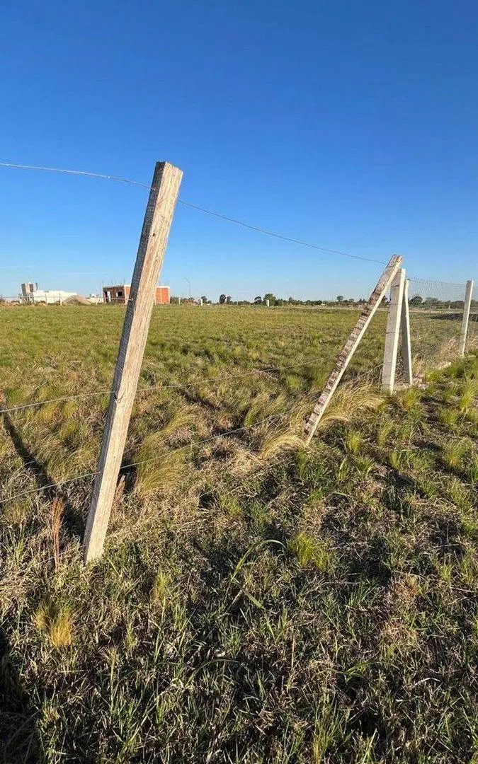 VENTA DE LOTE CENTRAL EN TRES GRACIAS. ALTA GRACIA 5