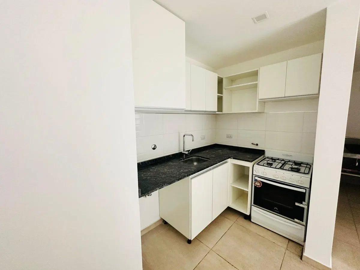VENTA DEPARTAMENTO ESTRENAR CON PATIO Bº GRAL PAZ 5