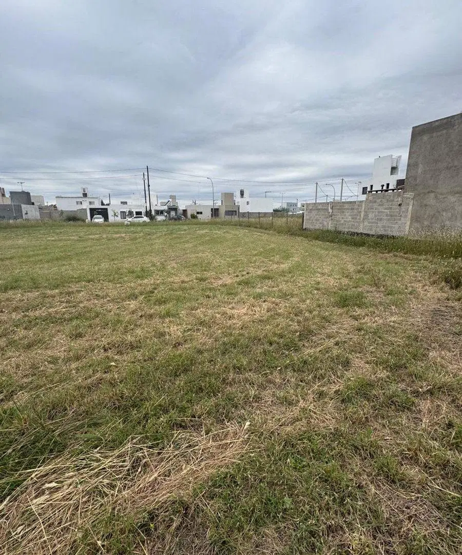 Venta Lote Valle Cercano 250m2 Apto Duplex 8