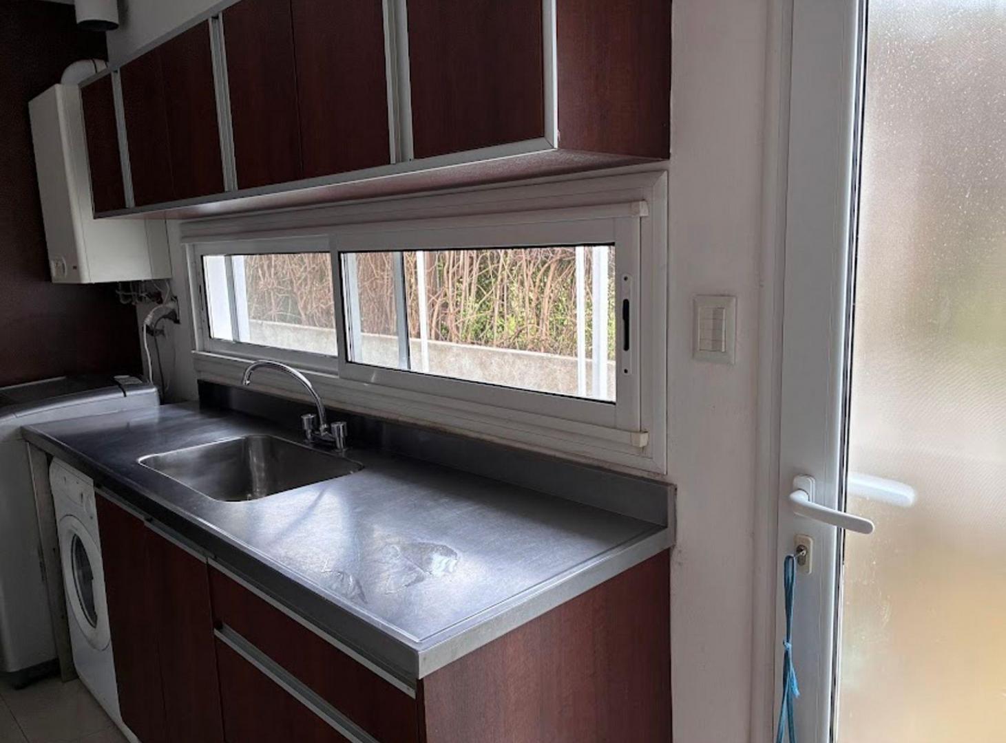 Foto de VENTA CASA 4 DORM C/PILETA LA PALOMA VILLA ALLENDE, imagen 3