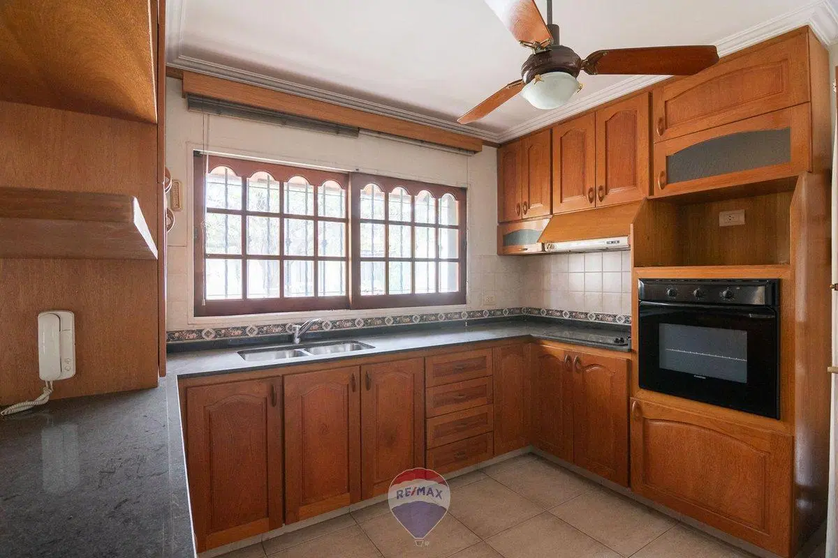 VENTA CASA 4 DORMITORIOS URCA, CORDOBA 5