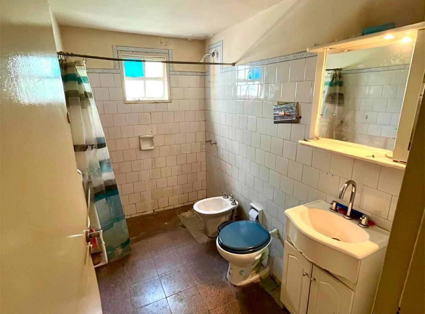 Foto de VENTA DEPARTAMENTO 2 DORM L. DE SAN MARTIN CORDOBA, imagen 4