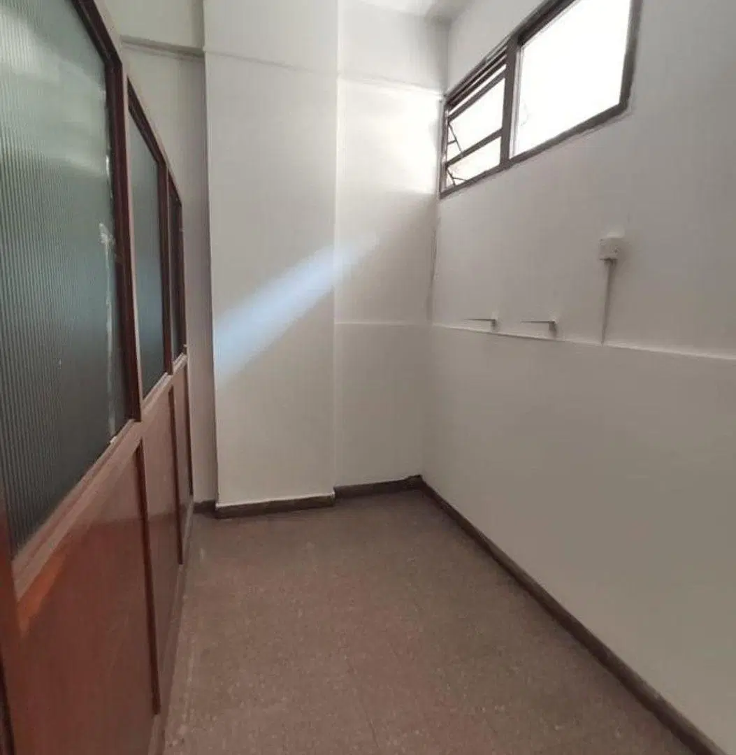VENTA LOCAL/ OFICINA COMERCIAL BARRIO CENTRO 3