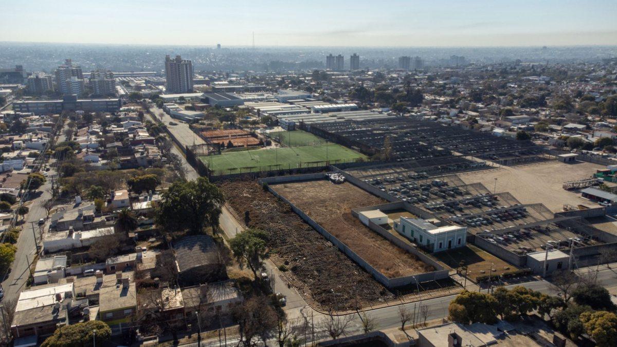 Foto de VENTA LOTE APTO DESARROLLO COMERCIAL CORDOBA, imagen 1