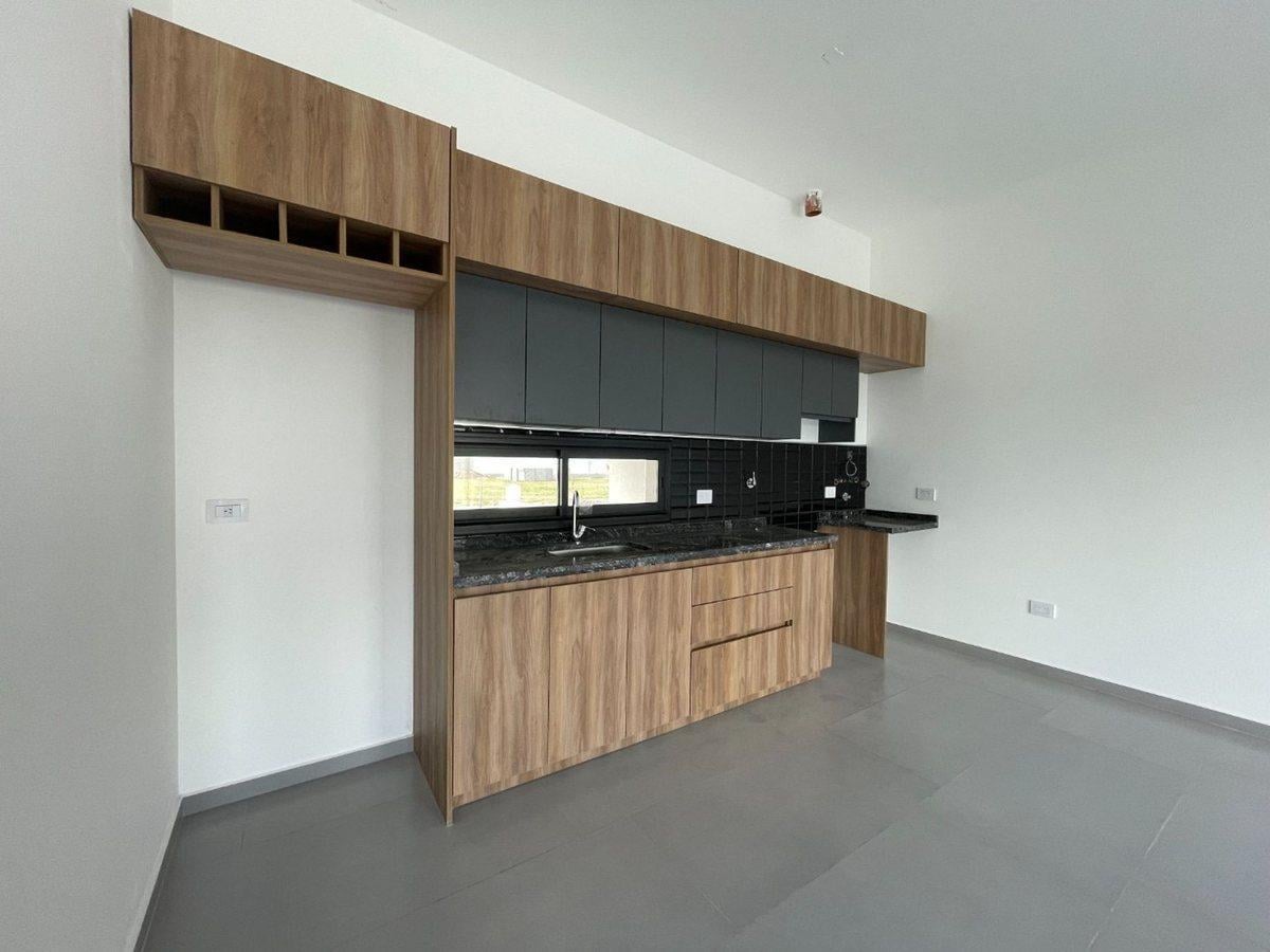 Foto de VENTA CASA A ESTRENAR NOBU TOWN DOCTA URBANIZACION, imagen 1