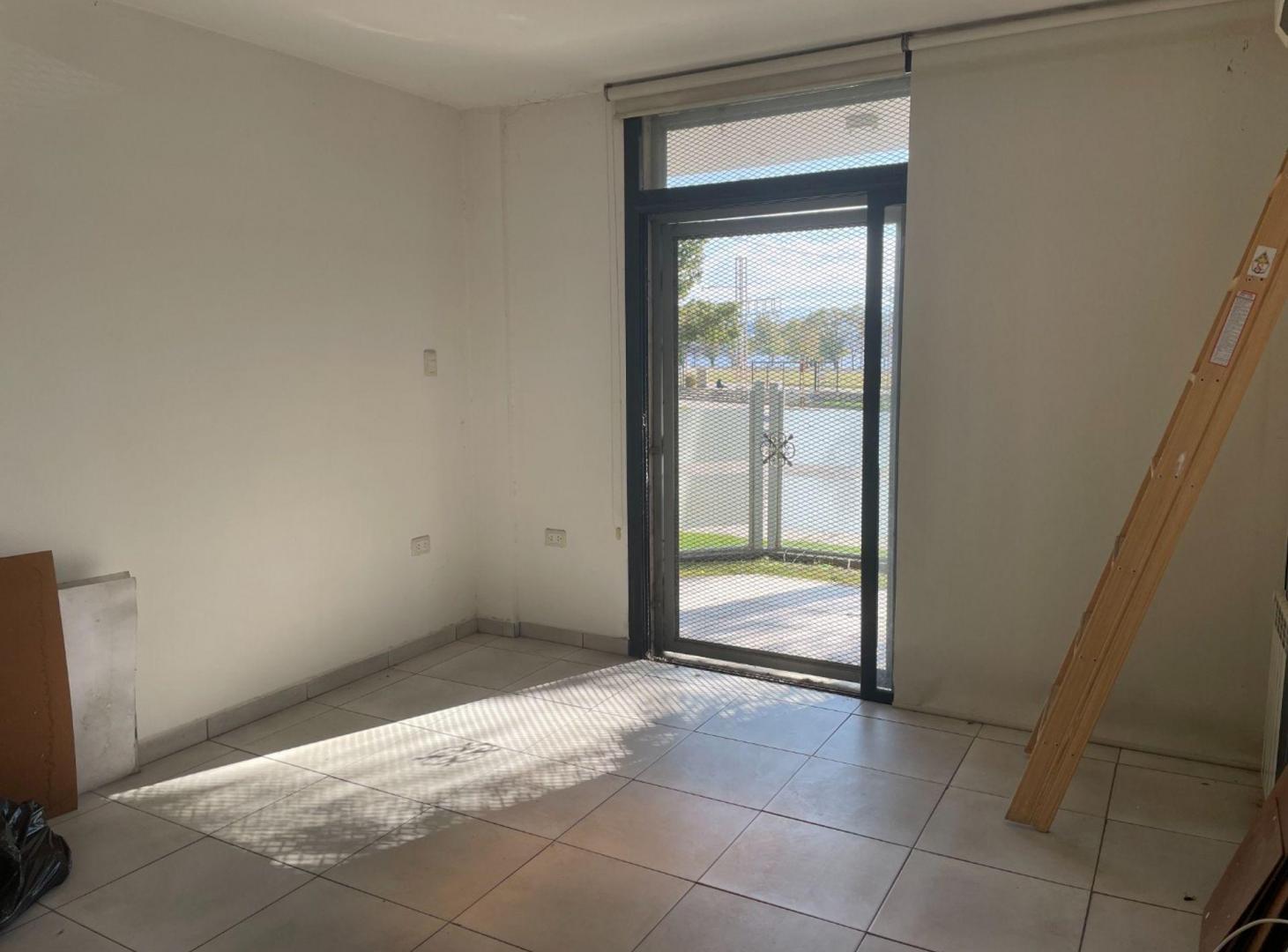 Foto de VENTA DPTO 1 DORM COCHERA CARLOS PAZ VISTA AL LAGO, imagen 1