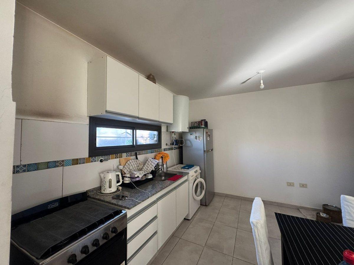 Foto de VENTA DUPLEX DOS DORM HOUSING VALLE CERCANO CBA, imagen 4