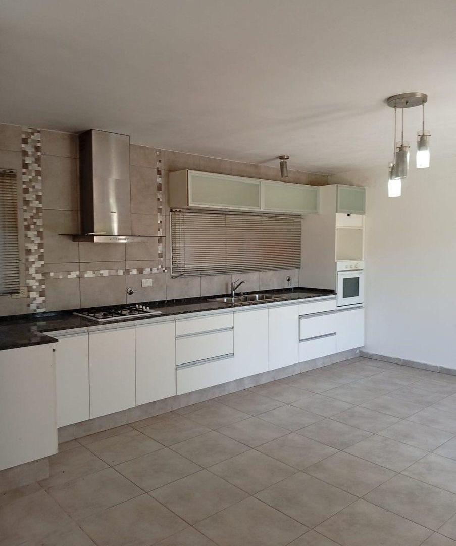 Foto de VENTA CASA 3 DORM C/PILETA MATIENZO CORDOBA, imagen 1