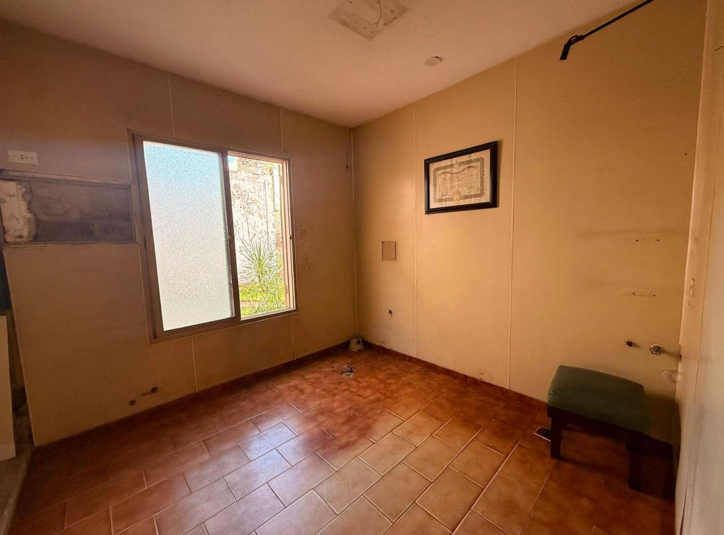 Foto de CASA VENTA / COMERCIAL + DEPTO SAN VICENTE CBA, imagen 1