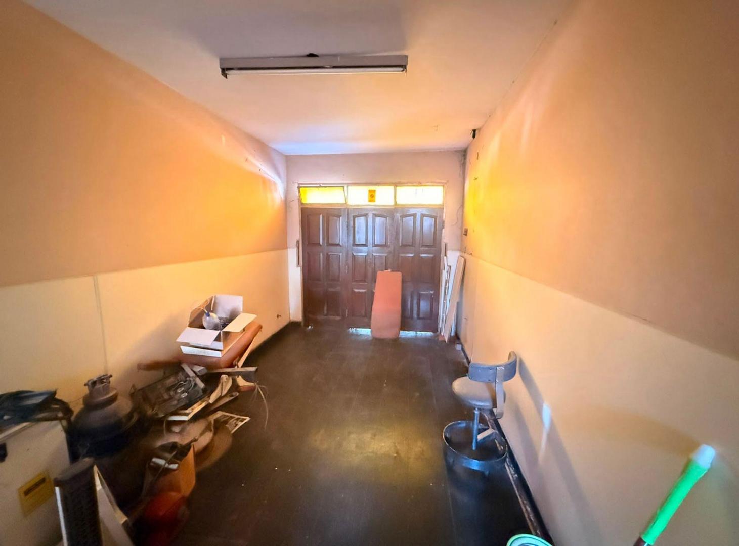 Foto de CASA VENTA / COMERCIAL + DEPTO SAN VICENTE CBA, imagen 3