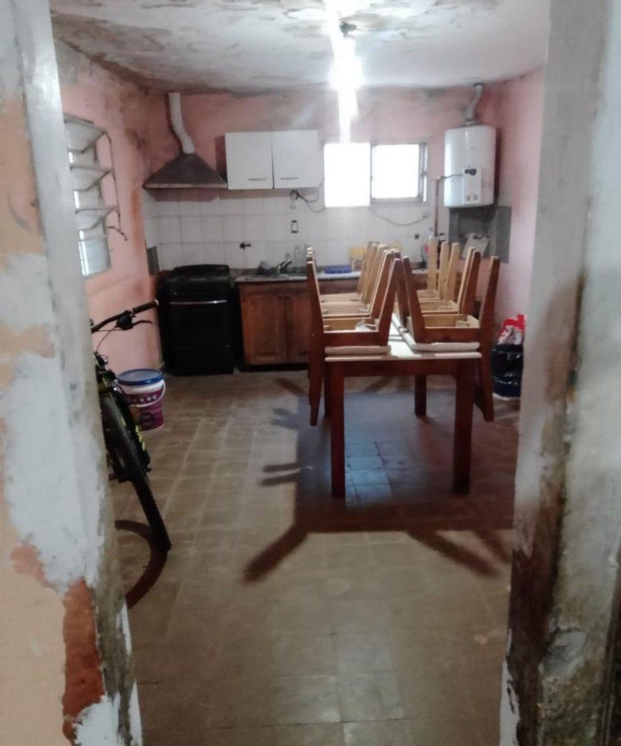 Foto de VENTA PH 2 DORM A REFACCIONAR VILLA CORINA CORDOBA, imagen 1