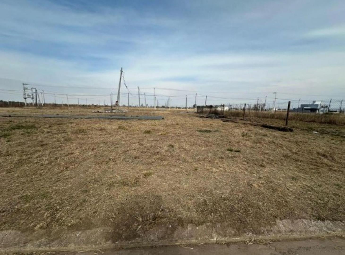 Foto de VENTA TERRENO EN BARRIO NORTE 2 VILLA ALLENDE CBA, imagen 2
