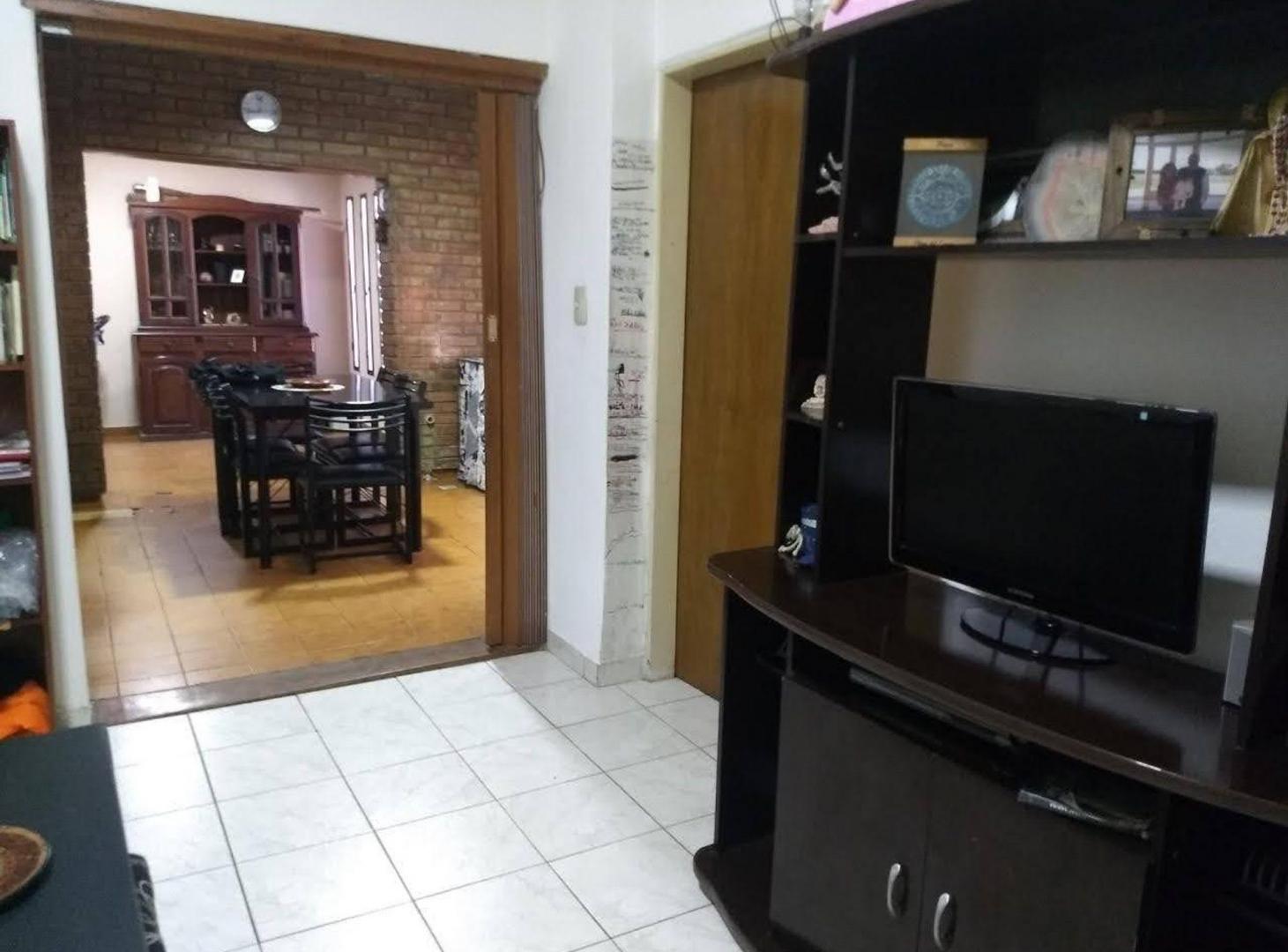 Foto de VENTA CASA 3 DORM PILETA AMEGHINO RUTA 20 CORDOBA, imagen 3