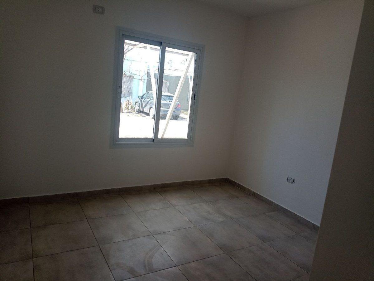 Foto de VENTA DUPLEX 2 DORMITORIOS VILLA ALLENDE CORDOBA, imagen 3