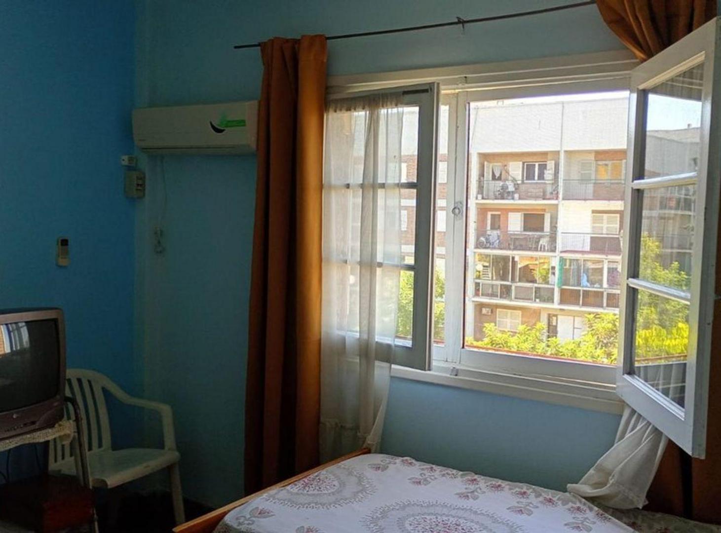 Foto de VENDE DEPARTAMENTO 3 DORMITORIOS EN AVENIDA PATRIA, imagen 2