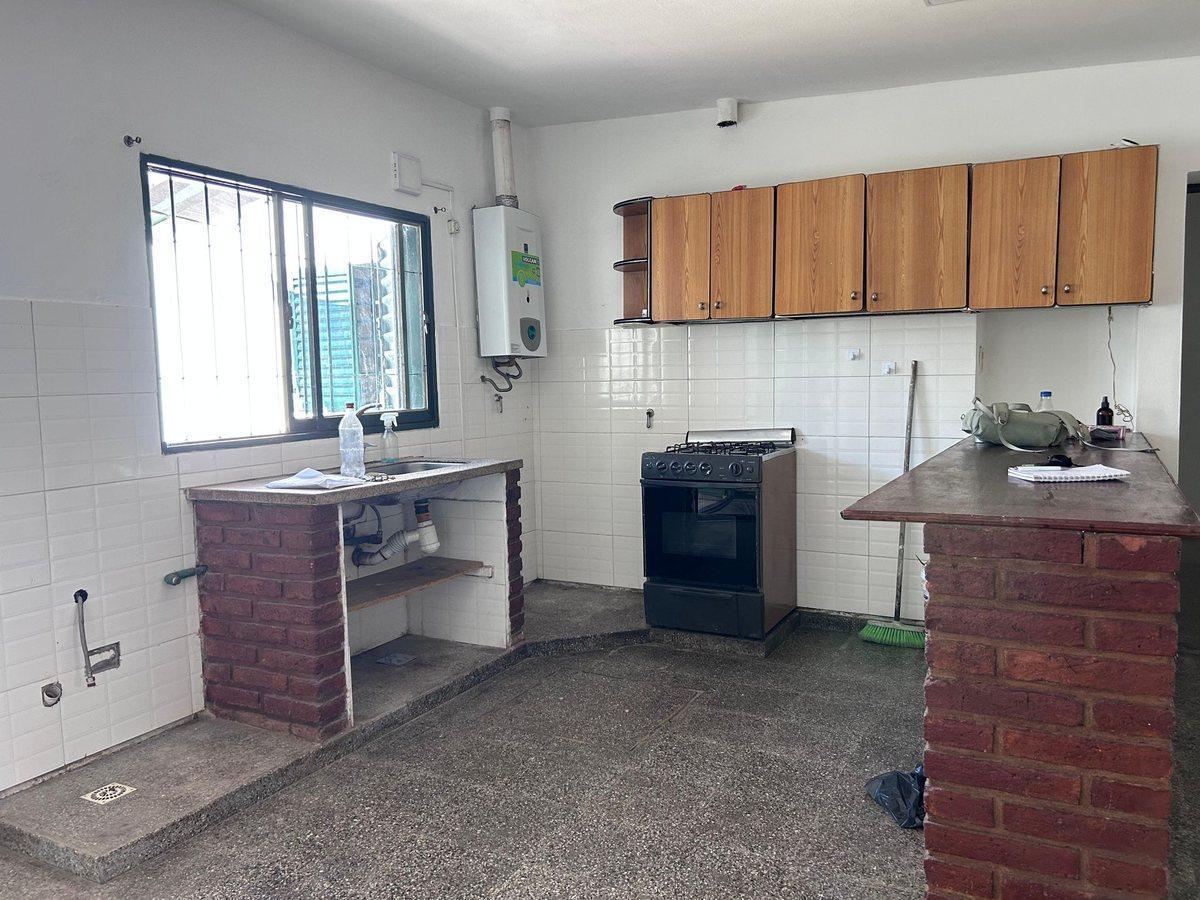Foto de VENTA CASA 3 DORMITORIOS ARGÜELLO CÓRD0BA, imagen 5