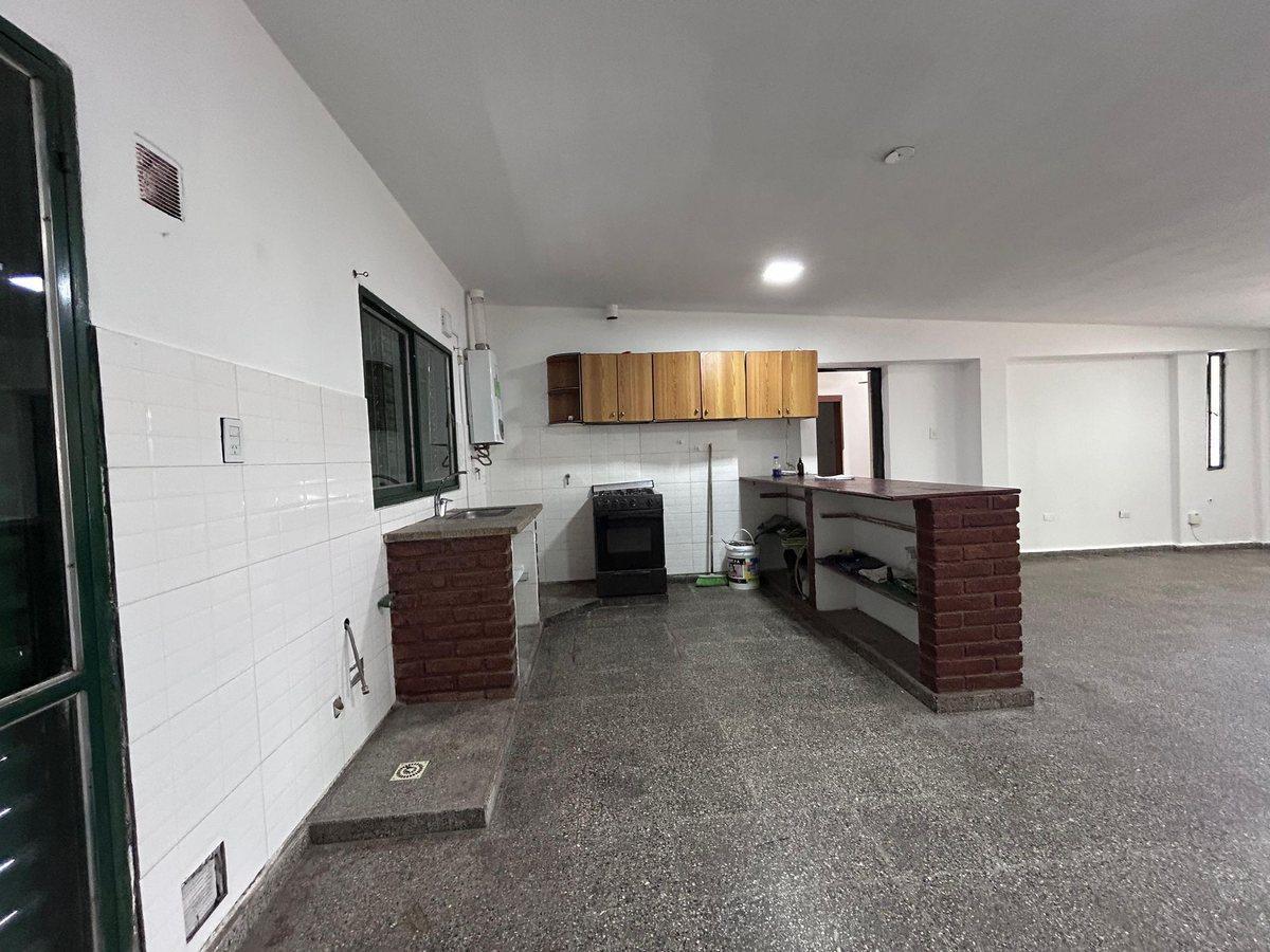 Foto de VENTA CASA 3 DORMITORIOS ARGÜELLO CÓRD0BA, imagen 3
