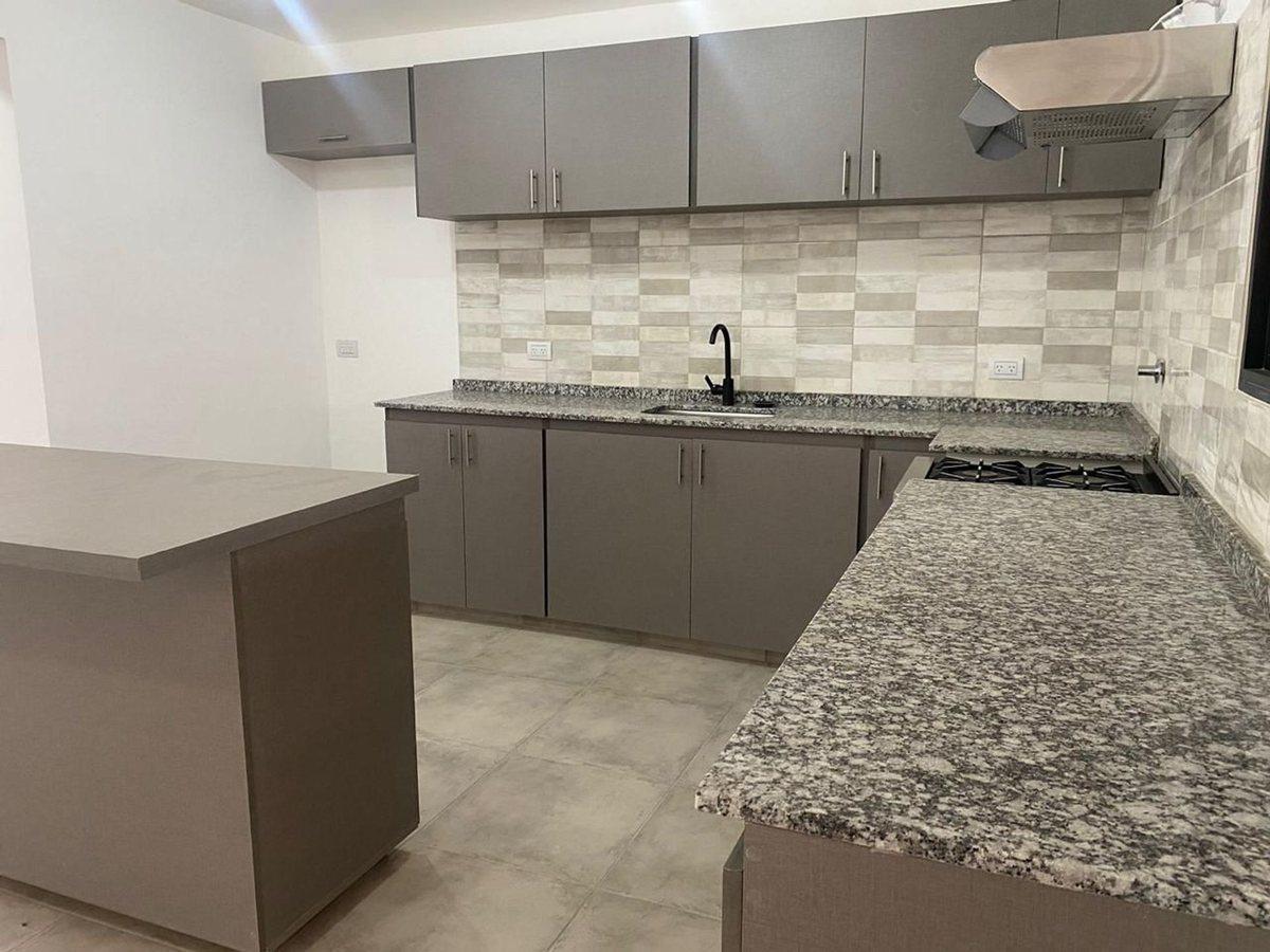 Foto de VENTA DUPLEX OPORTUNIDAD - 3 DORM CON PILETA, imagen 2