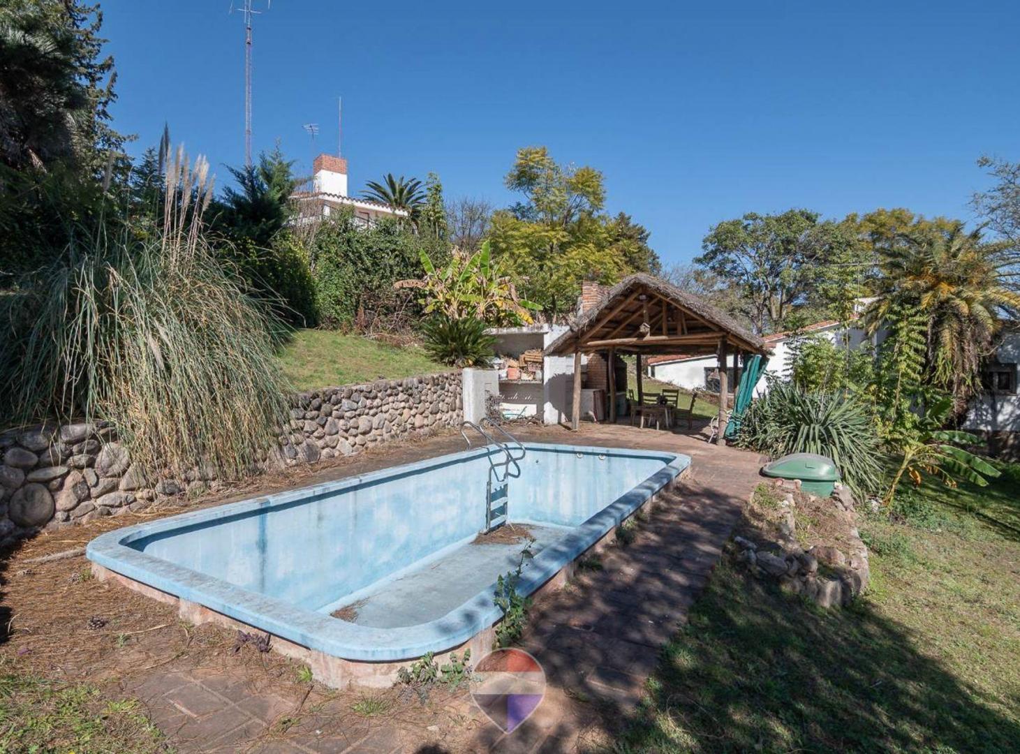 Foto de VENTA CASA 2 DORM VILLA ALLENDE LOMAS ESTE CBA, imagen 2