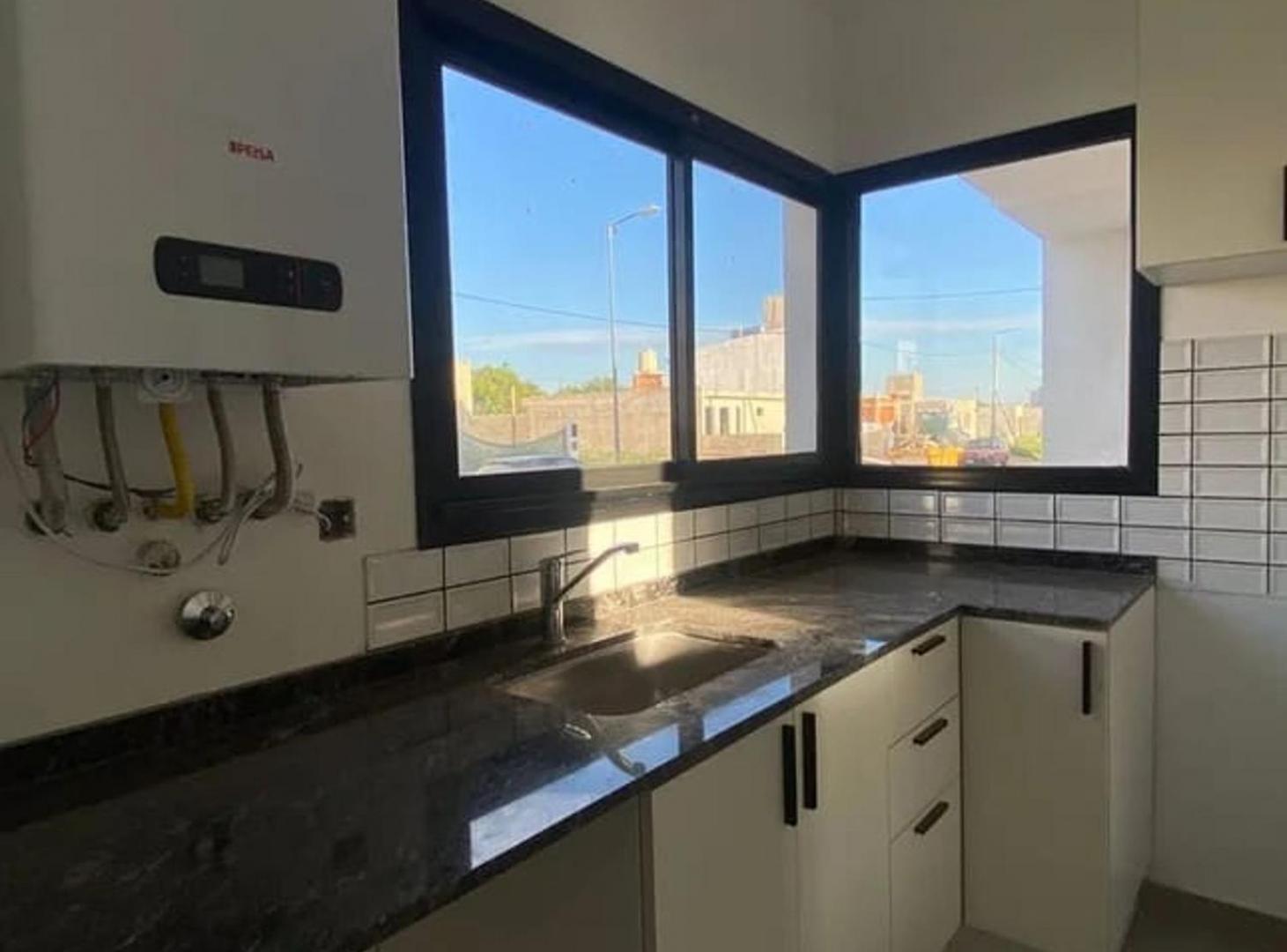 Foto de VENDE DUPLEX EN DOCTA 3 DORMITORIOS 3 BAÑOS, imagen 3