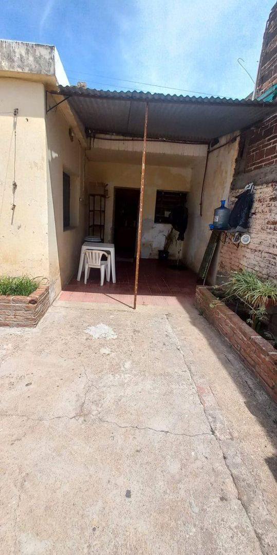 Foto de VENTA CASA 3 DORMITORIOS- CENTRO AMERICA CORDOBA, imagen 3