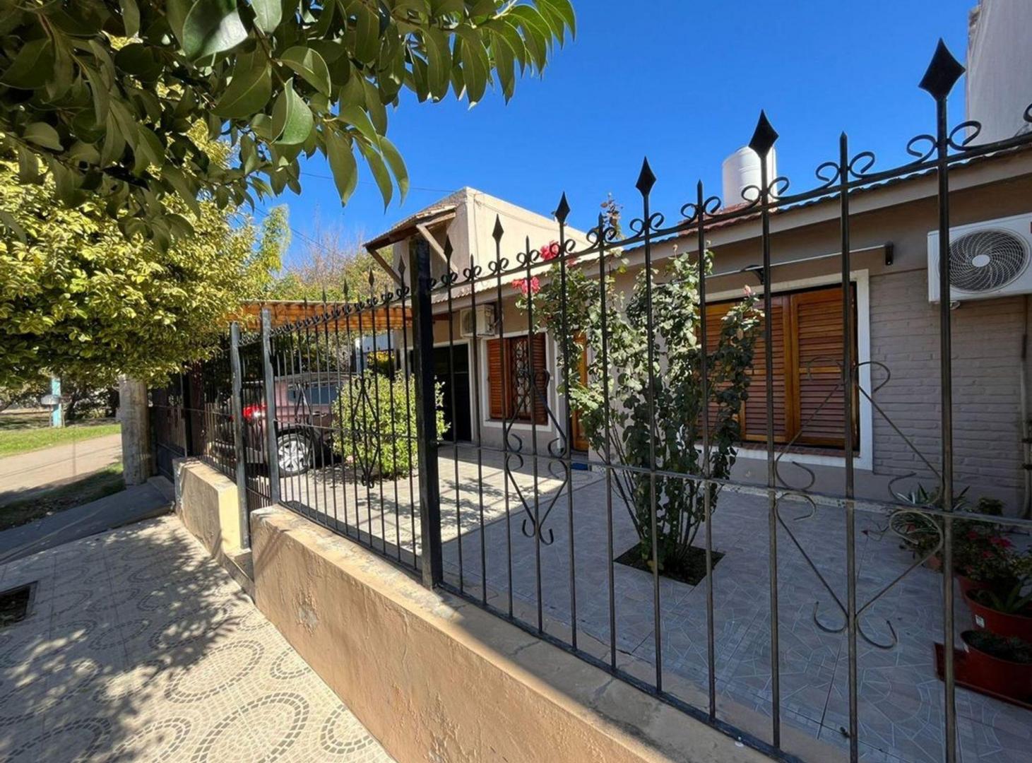 Foto de VENTA CASA 3 DORM + CASA 2 DORM EN PQE. LICEO 1RA, imagen 4