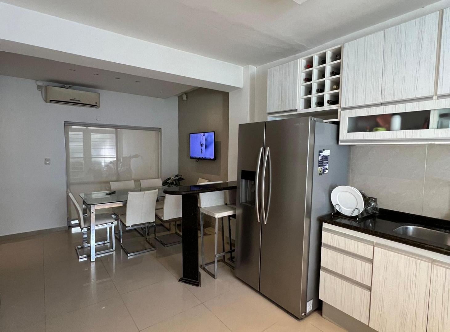 Foto de VENTA CASA 4 DORMITORIOS B° VILLA CABRERA CORDOBA, imagen 5