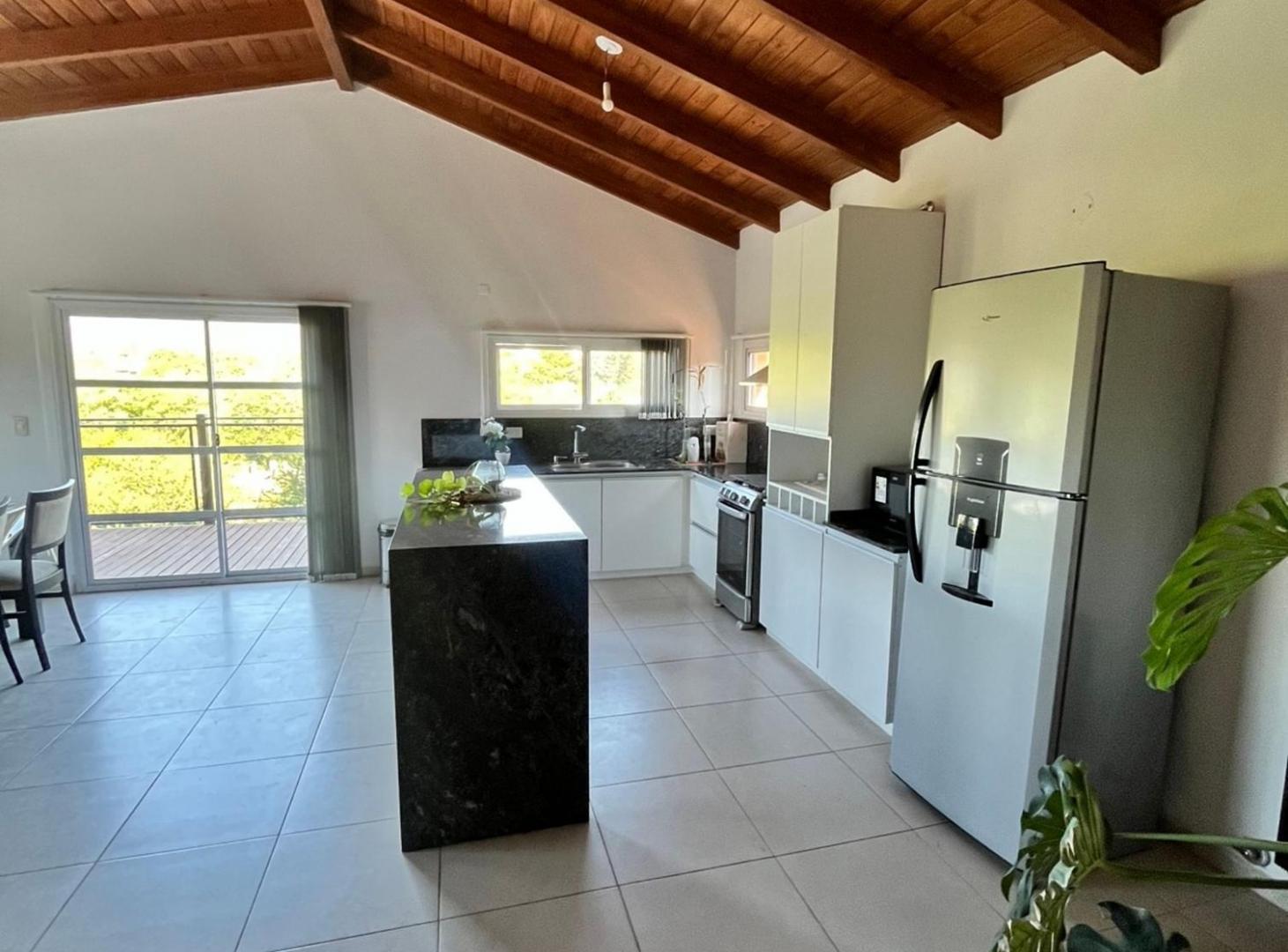 Foto de VENTA CASA 3 DORMITORIOS VILLA PARQUE SIQUIMAN CBA, imagen 4