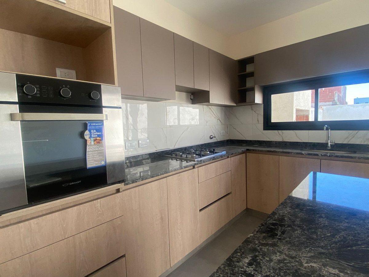 Foto de Se vende dúplex 3 dormitorios en docta, imagen 1