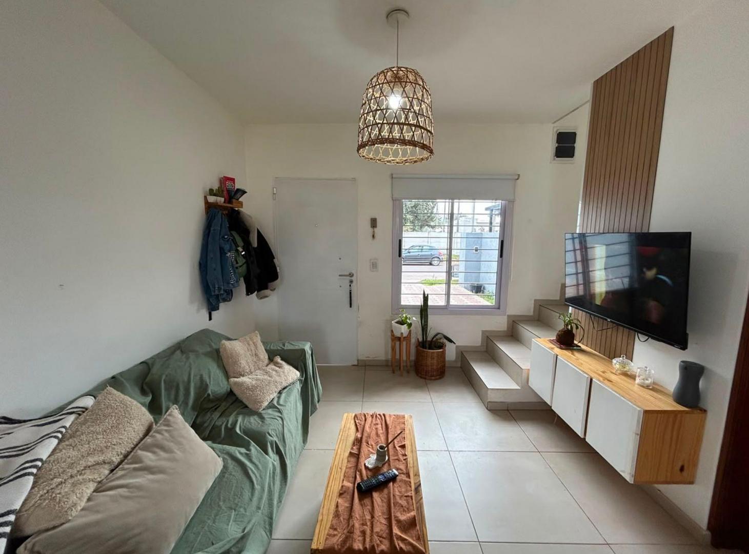 Foto de VENTA DUPLEX 2 DORMITORIOS - RIO TERCERO CÓRDOBA, imagen 1