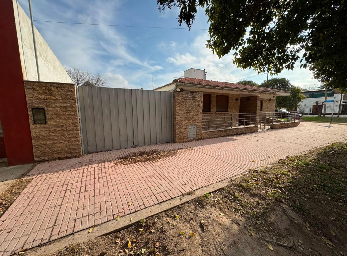 VENTA CASA 2 DORM. + GALPÓN EN RÍO SEGUNDO CÓRDOBA