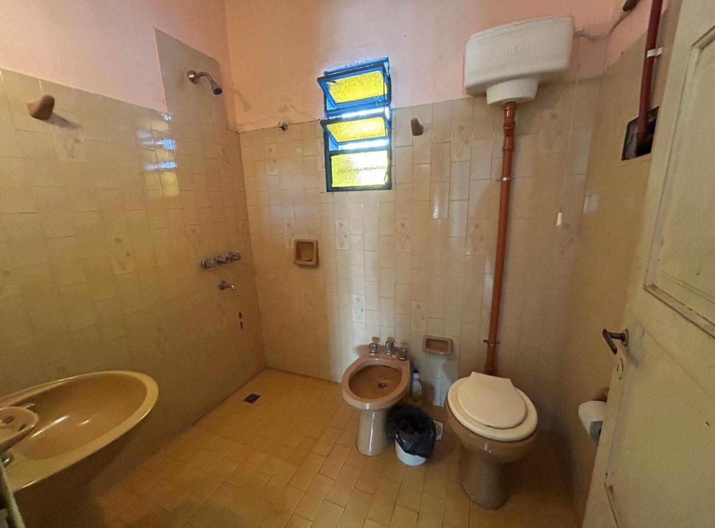 Foto de VENTA CASA 3 DORM- A RECICLAR-PRIMERA JUNTA CBA, imagen 5