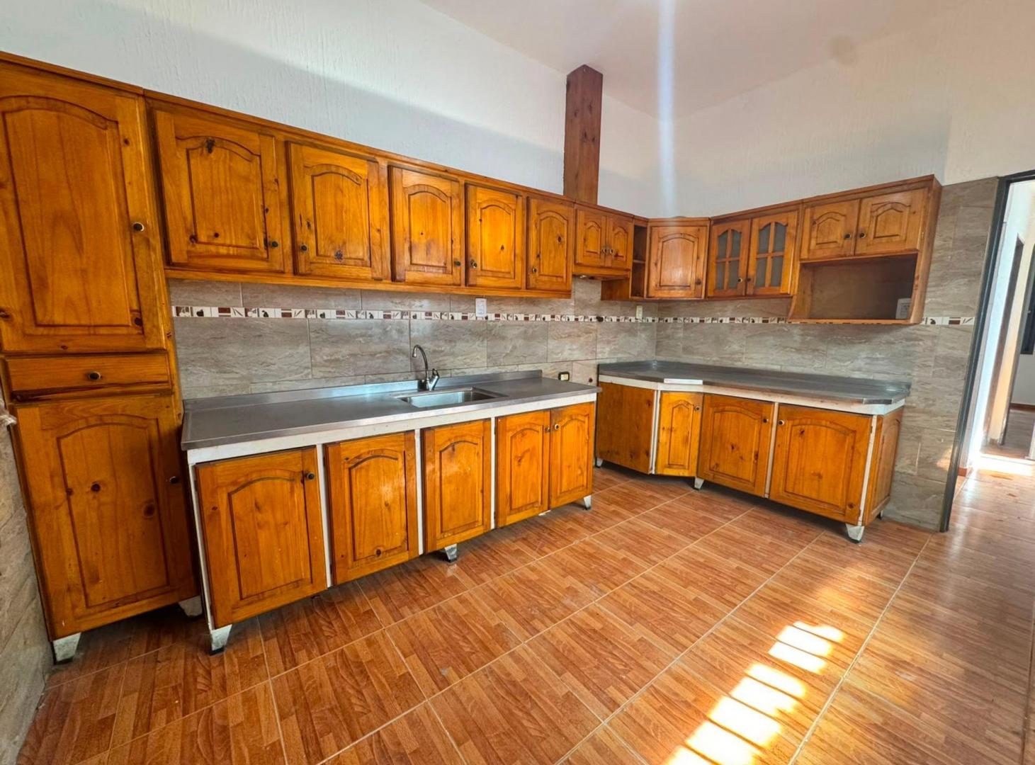Foto de VENTA CASA DOS DORM GENERAL BUSTOS, imagen 1