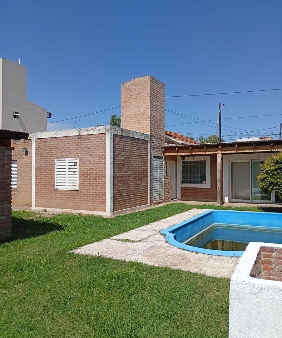 Foto de VENTA CASA 3 DORM C/PILETA MATIENZO CORDOBA, imagen 1