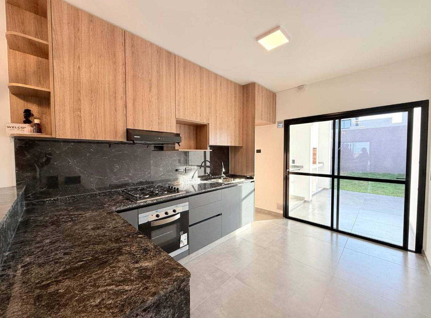 Foto de VENTA DUPLEX 2 DORMITORIOS DOCTA URBANIZACION, imagen 1