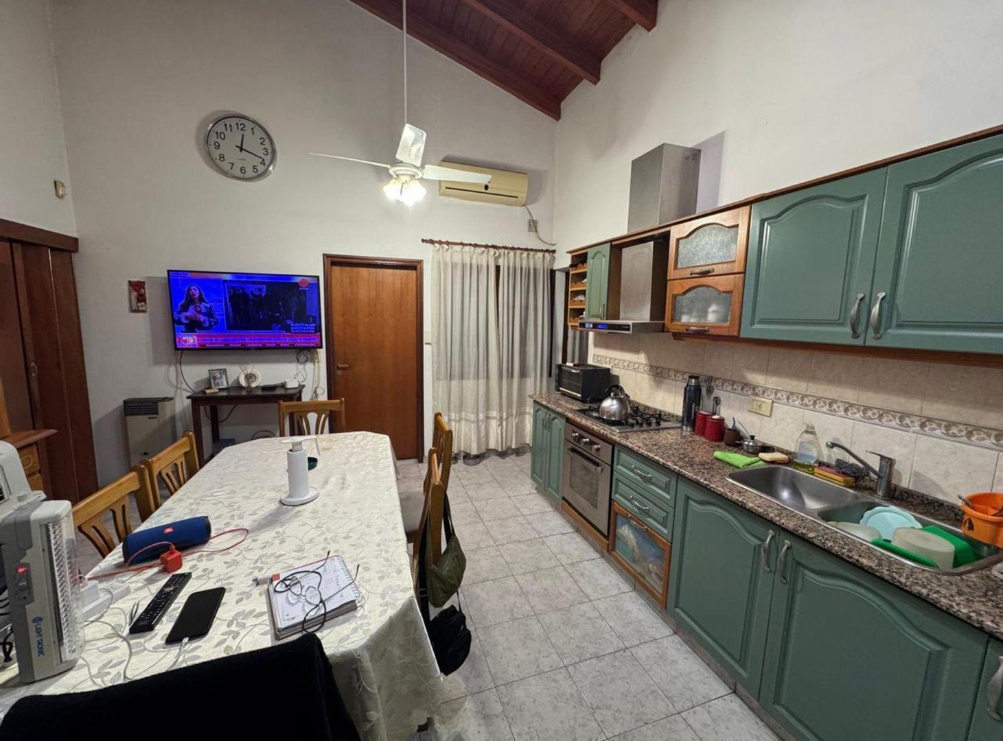 Foto de VENTA CASA 3 DORMITORIOS VILLA CLARET CÓRDOBA, imagen 2