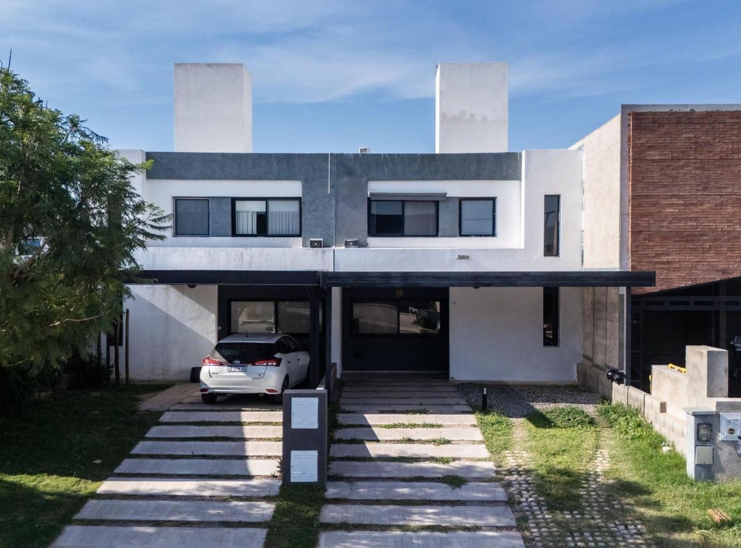 Foto de VENTA DUPLEX 3 DORMITORIOS DOCTA ETAPA 1 CÓRDOBA, imagen 1