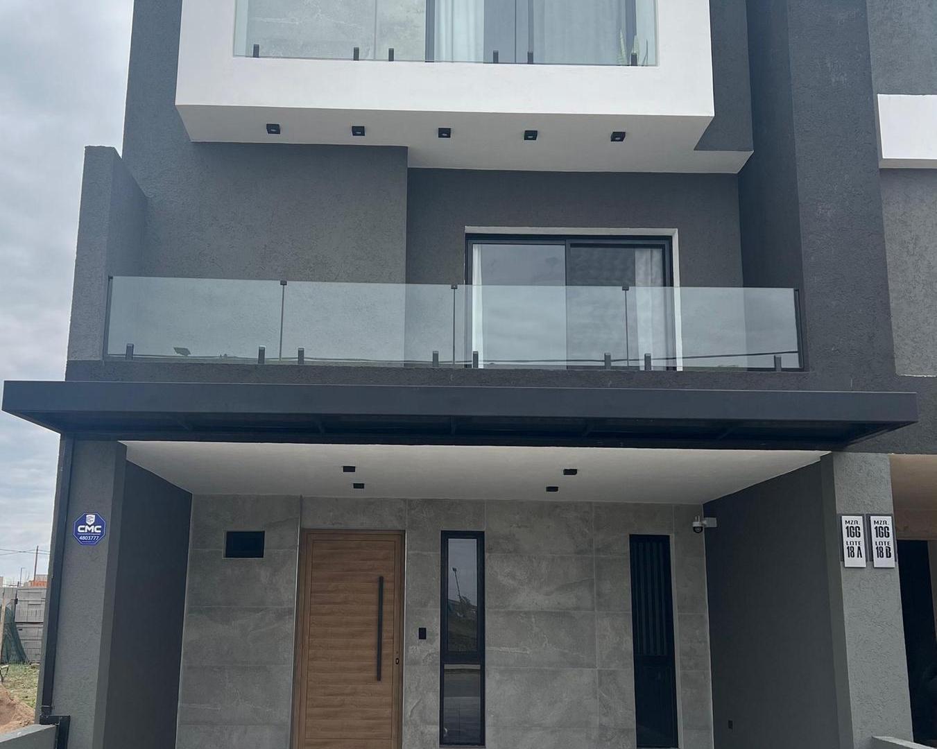 Foto de VENTA CASA 3 DORMITORIOS PREMIUN DOCTA CÓRDOBA, imagen 4