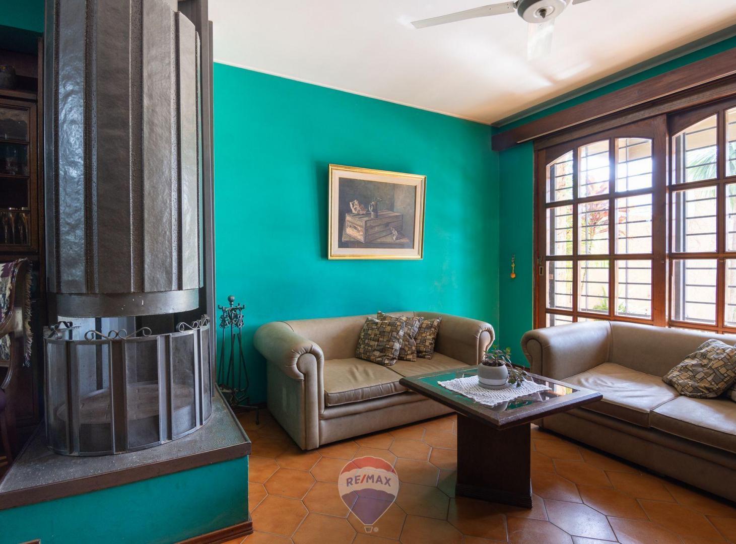 Foto de CASA VENTA 5 DORM.DEPTO.PILETA B°PARQUE HORIZONTE, imagen 2