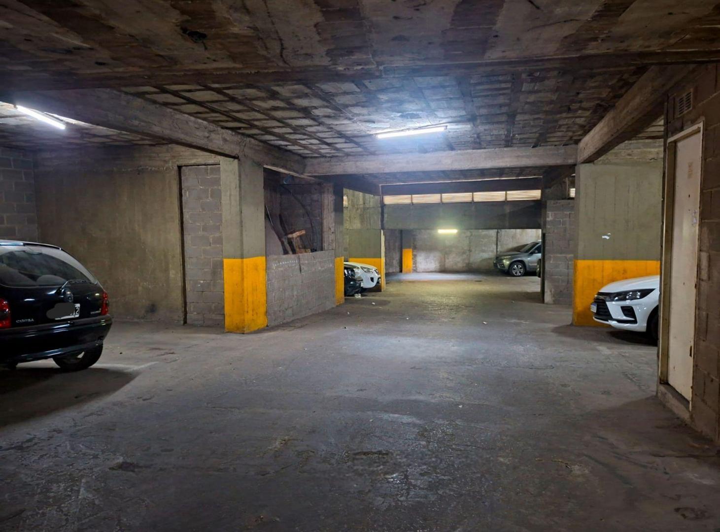 Foto de VENTA COCHERA AV PUEYRREDON 600 GÜEMES CÓRDOBA, imagen 3