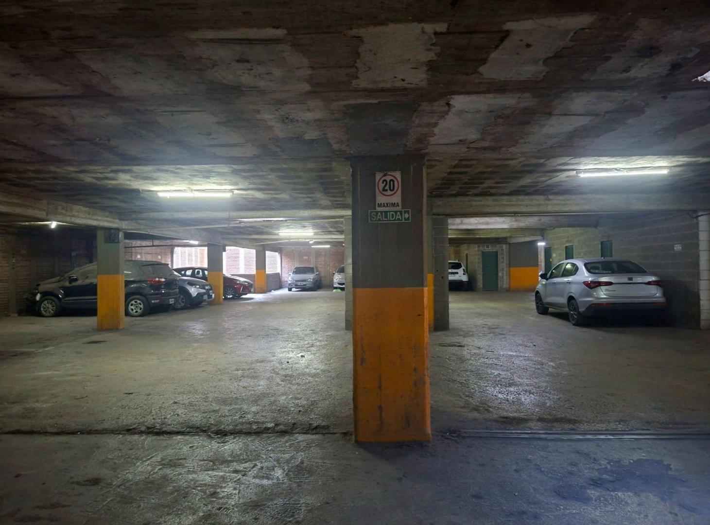 Foto de VENTA COCHERA AV PUEYRREDON 600 GÜEMES CÓRDOBA, imagen 4